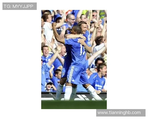 英超激战波尔图与多特蒙德战平神扑瞬间成比赛焦点