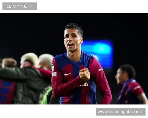 世界杯波尔图与巴萨激战成平局转会传闻引发热议全场沸腾