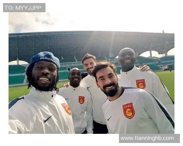 中超激战AC米兰与巴萨握手言和赛后点评引发热议与反思