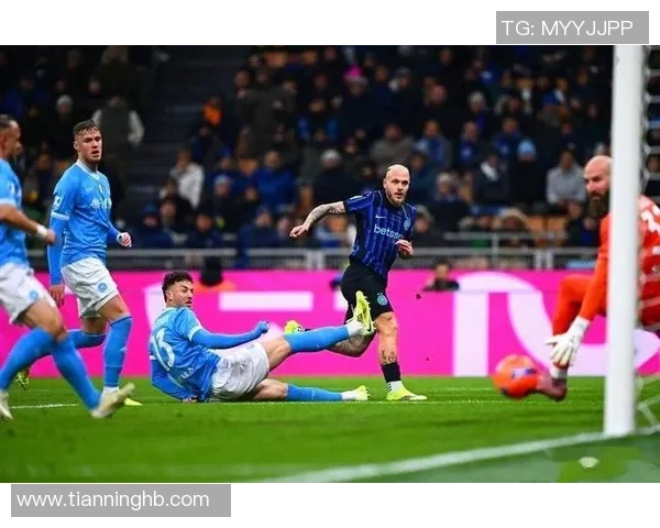 中超经典对决皇马与巴萨激战成平红牌事件引发全场热议